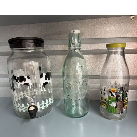 Vintage Cow Kitchen Lot – 4 Placemats, 2 Glass Milk Bottles, Large Jar w/ Lid - Picture 1 of 16